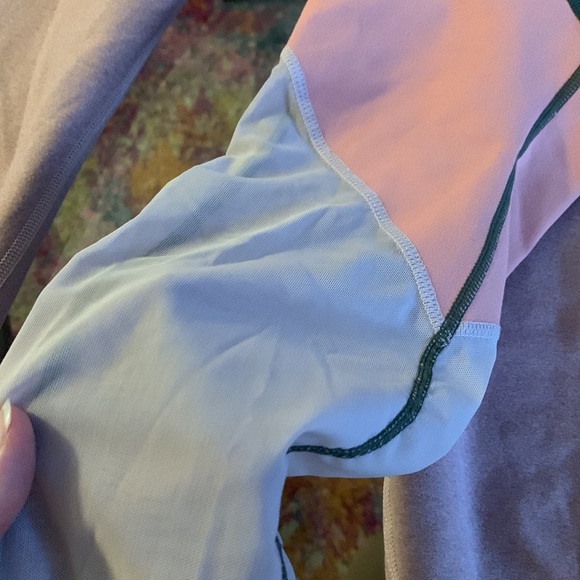 Two pair of 7/8 length Fabletics Leggings - Picture 4 of 4